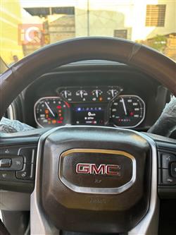 GMC Sierra